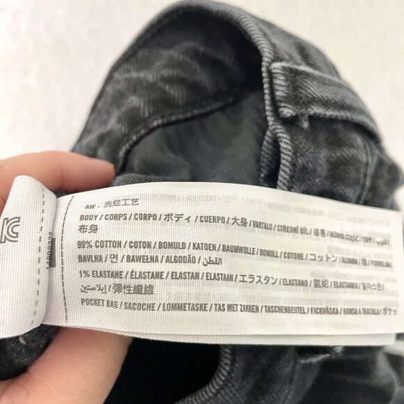 Abercrombie & Fitch High Rise Mom Jean Denim Shorts Distressed Black size 4/27 - Picture 4 of 4